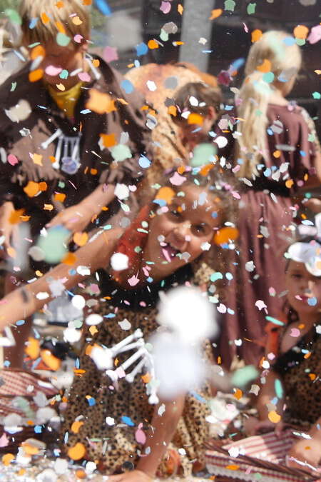 Goûter et bataille de confettis